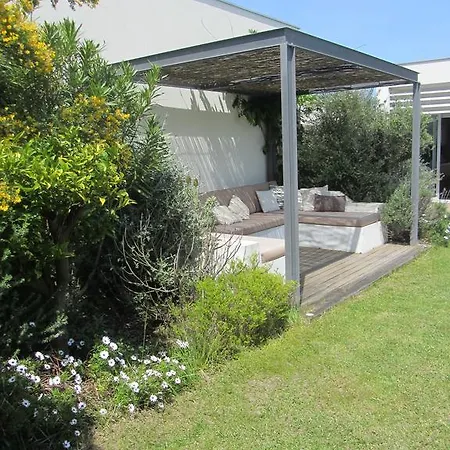 فيلة Casa Da Ribeira *